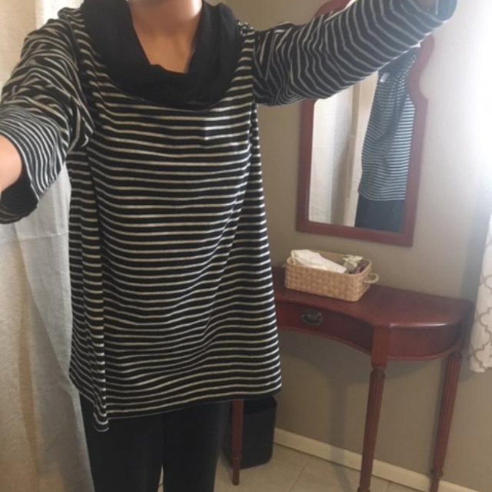 black and white horizontal striped top